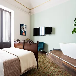 Lux Boutique Bed & Breakfast